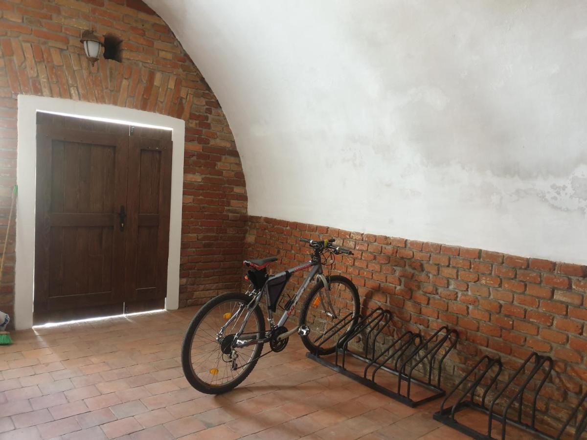 Apartmany In Veritas Мікулов Екстер'єр фото